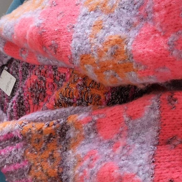 Free People NWT S Gather Me Close Cardigan neon pink purple - Picture 7 of 7